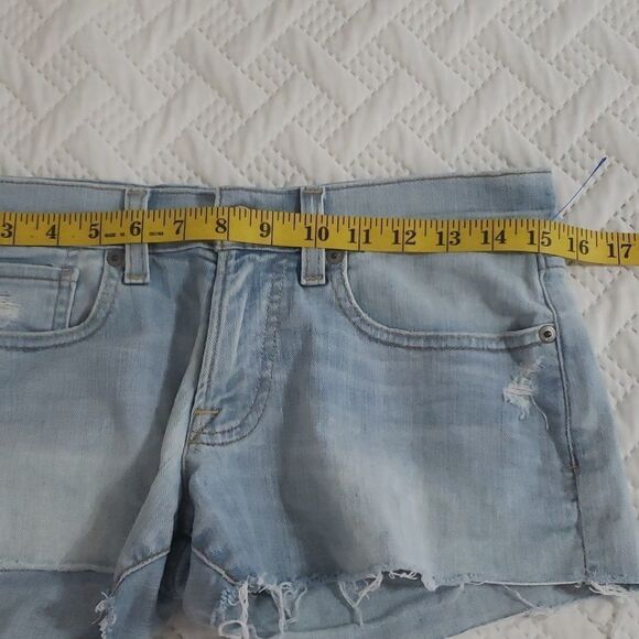 Lucky Brand Jeans. The Cut Off. NWOT. Shorts; Distressed. Size 00 / 24 - Picture 9 of 12